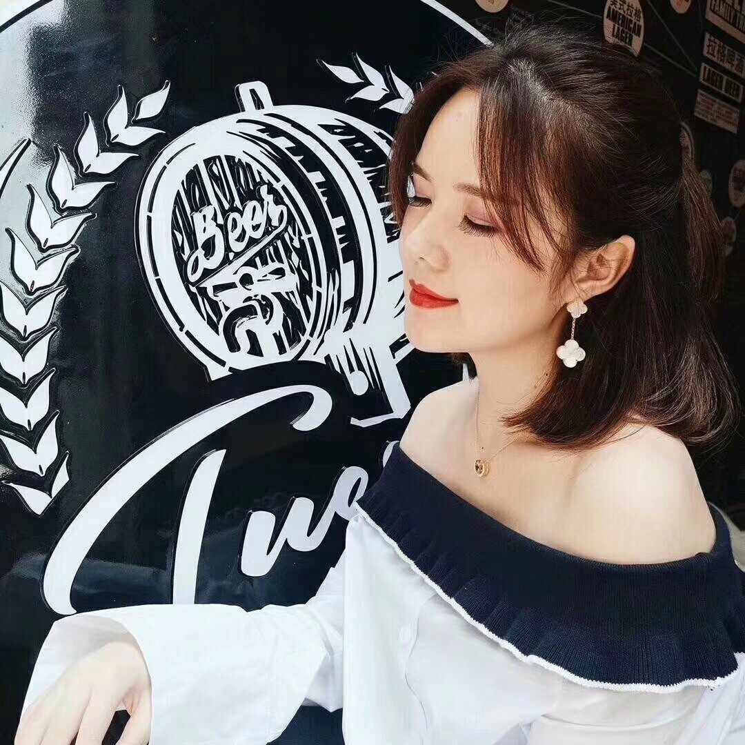 Van Cleef & Arpels ヴァン クリーフ&アーペル ダブルアルハンブラ ピアス 天然白貝母 ローズゴールド