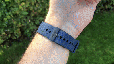 Y2meta.app-BREITLING ENDURANCE PRO BLUE-(720p60)[00_00_12--00_00_21].gif