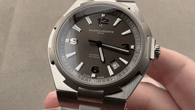 Vacheron Constantin Overseas Automatic Deep Stream 47040_000W-9500 Vacheron Constantin Watch Review[00_00_33--00_00_47].gif