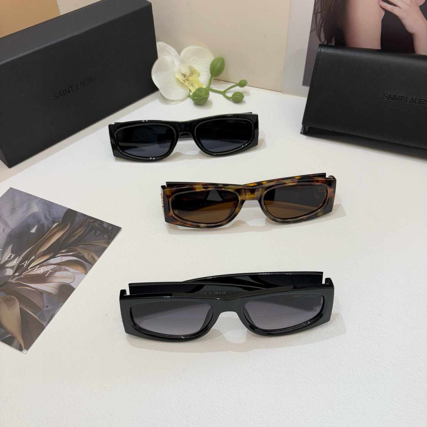 YSL サンローラン サングラス ブラック ゴールドロゴ