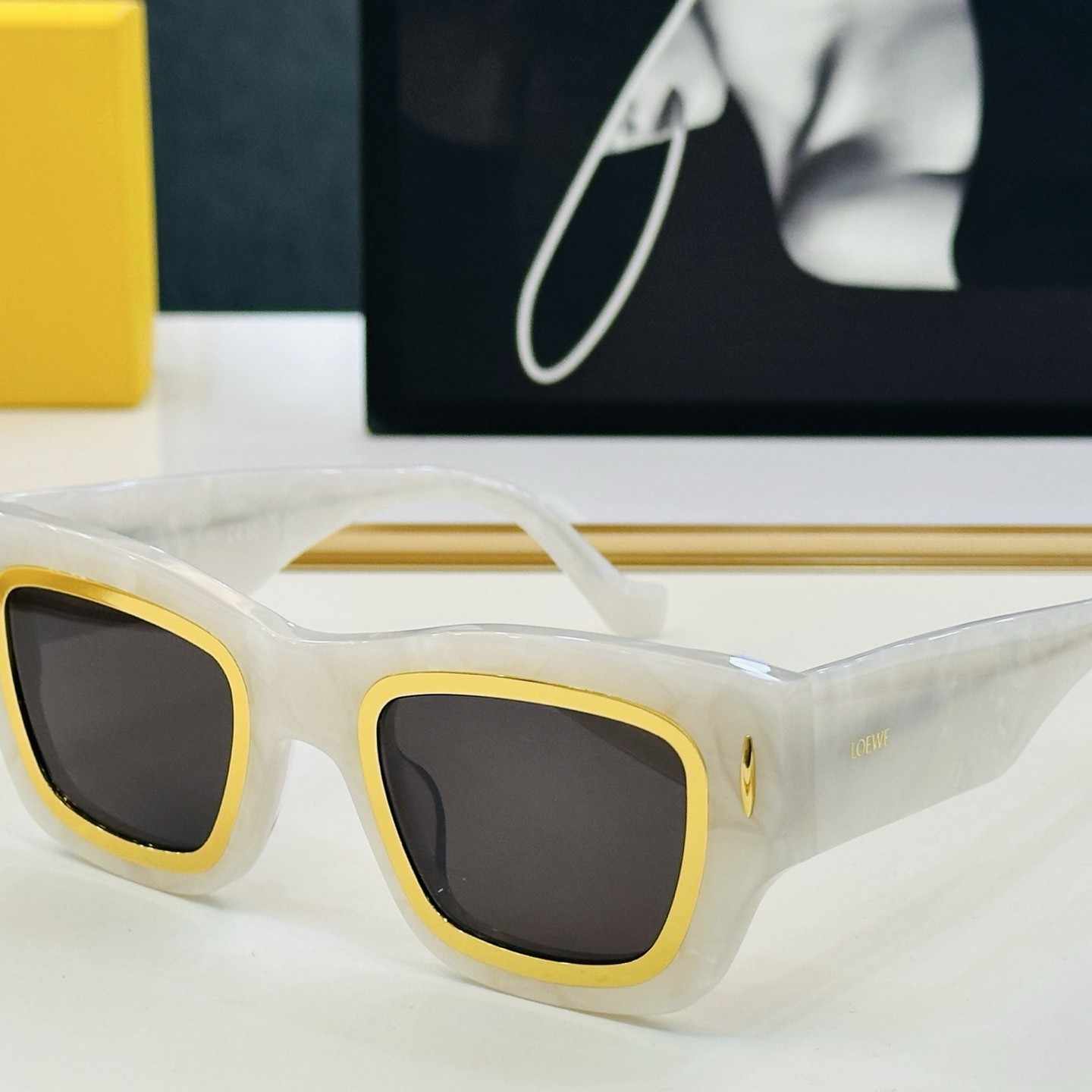 LOEWE ロエベ LW40178 サングラス サイズ53口17-145