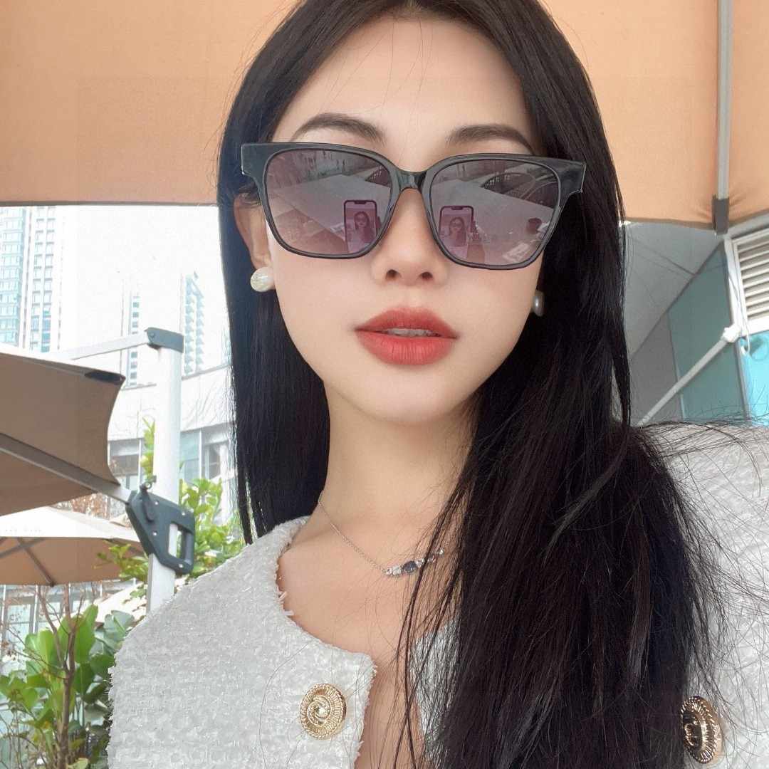 YSLサンローラン サングラス M480 ブラック グラデーションパープルレンズ