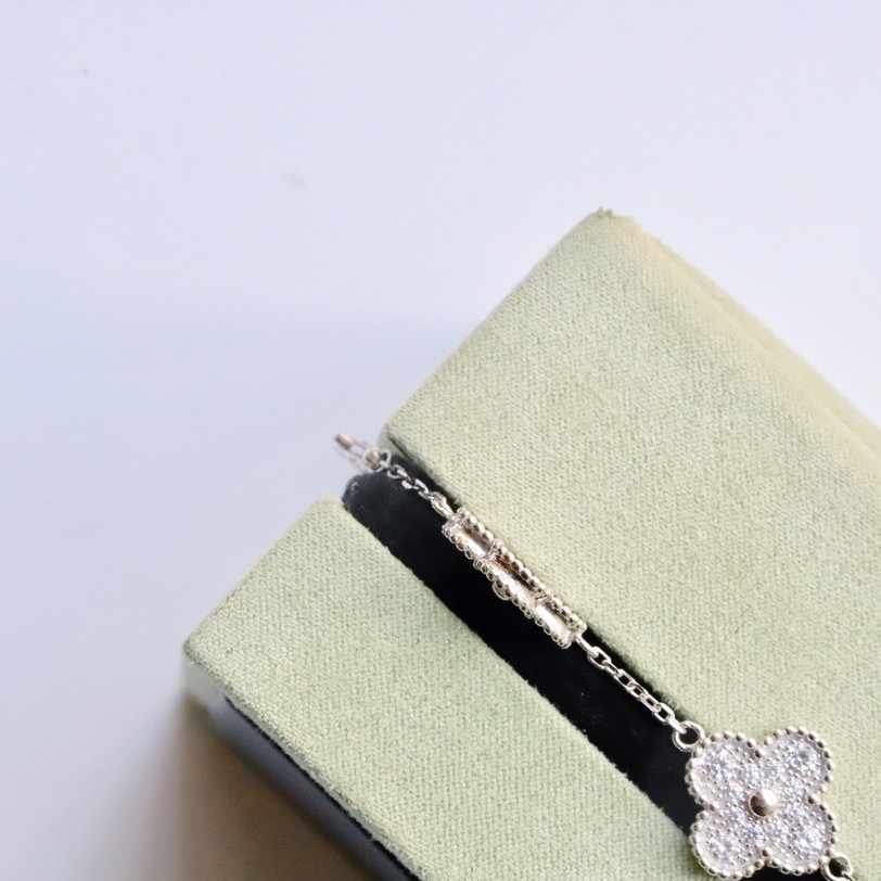 Van Cleef & Arpels ヴァン クリーフ&アーペル 四叶草五花手链 满钻镶钻石 纯银镀18k玫瑰金/白金