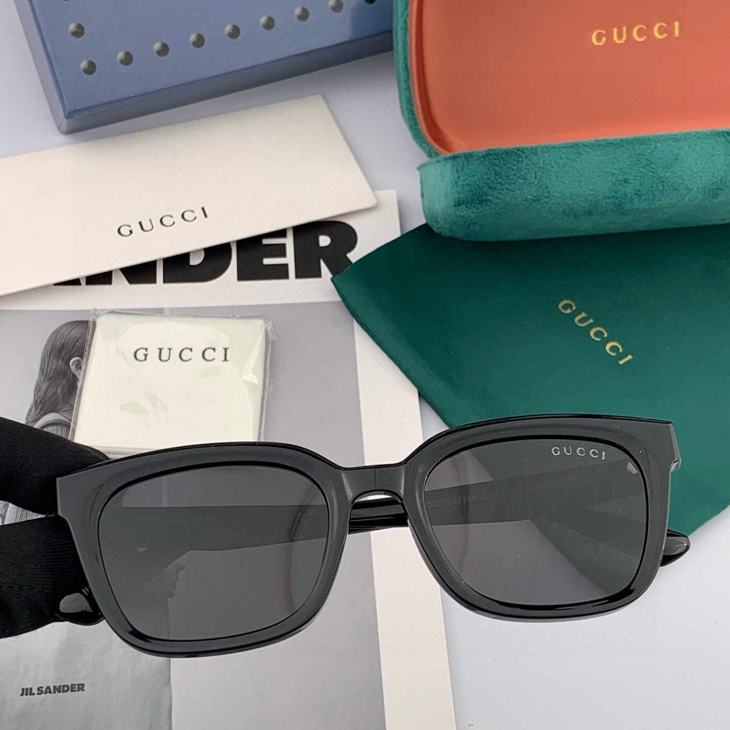 GUCCI グッチ 偏光サングラス G0111 2025年新作 ブラック
