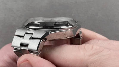 Y2meta.app-Vacheron Constantin Overseas Dual Time 7900V_110A-B333 Vacheron Constantin Watch Review-(1080p)[00_00_15--00_00_35].gif