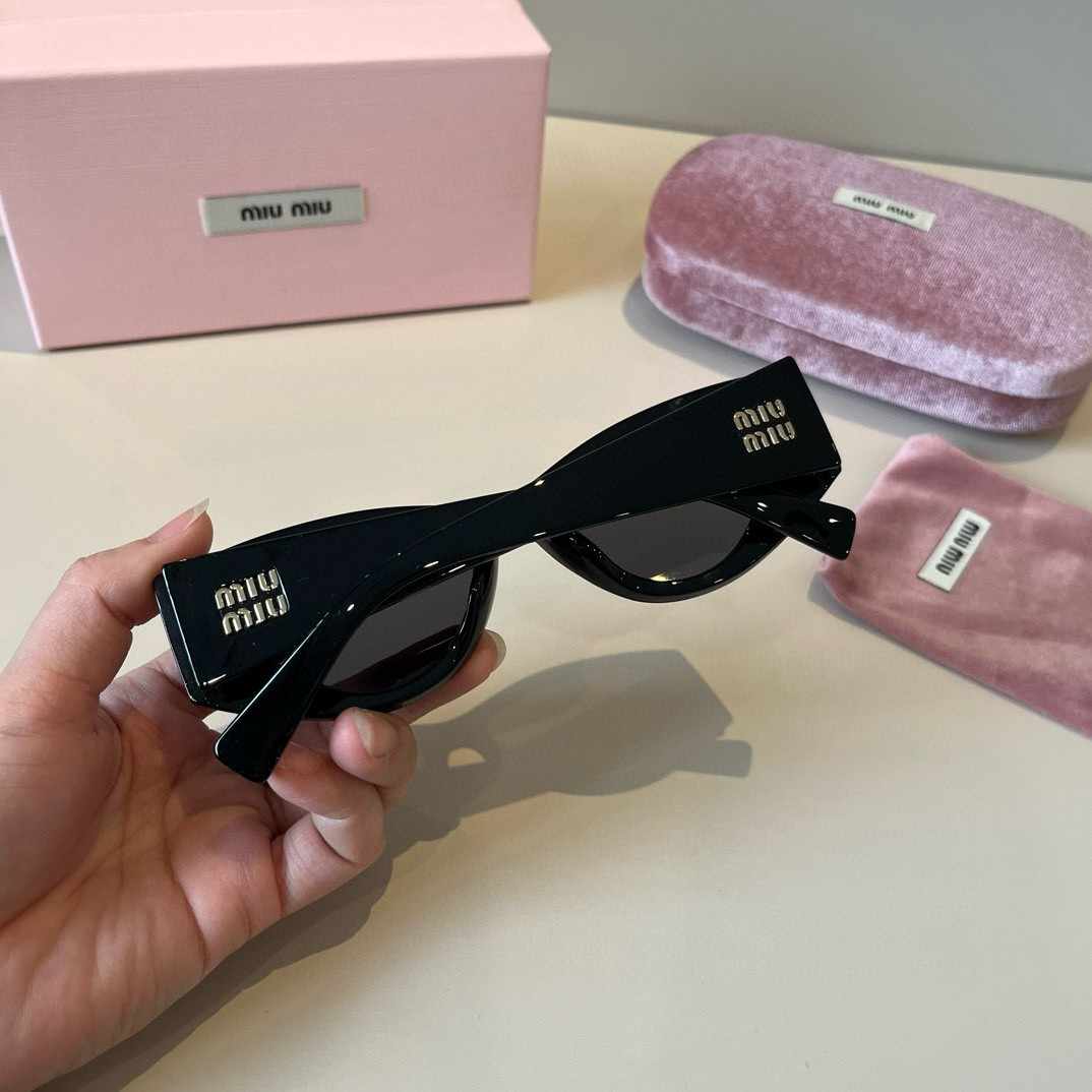 MIUMIU ミュウミュウ キャットアイサングラス78