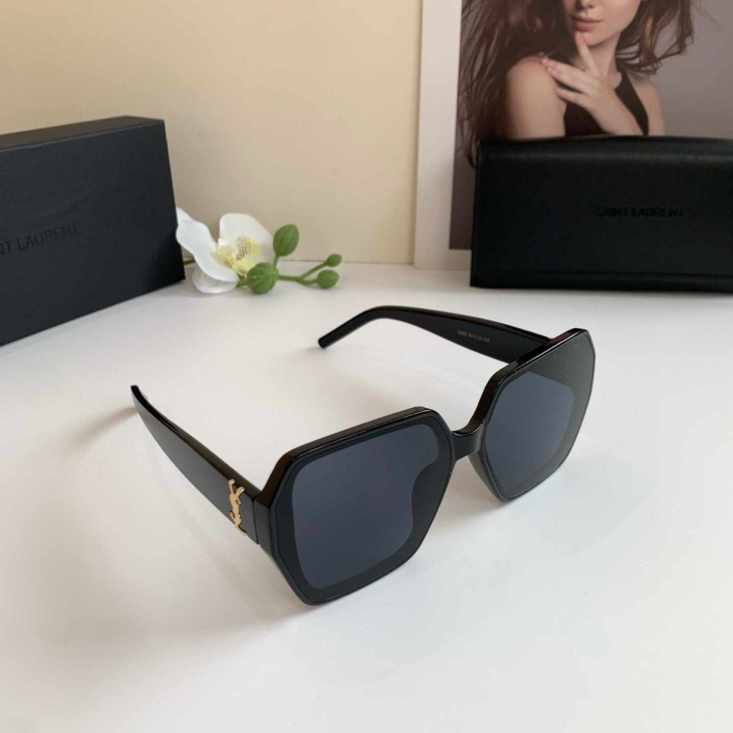 YSL イヴサンローラン 新款方框太阳镜 欧美风遮阳墨镜